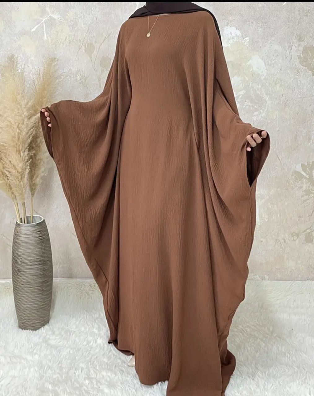 Elegant Batwing Sleeve Abaya Robe for Women – Modest, Flowing, All-Season Wear
