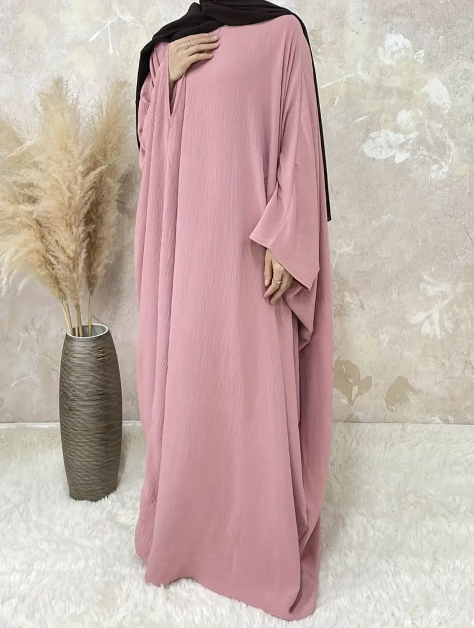 Elegant Batwing Sleeve Abaya Robe for Women – Modest, Flowing, All-Season Wear