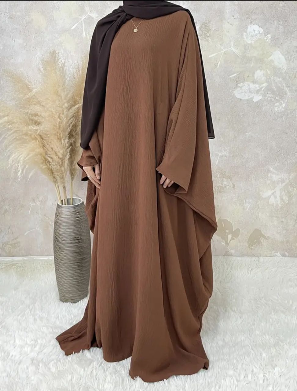 Elegant Batwing Sleeve Abaya Robe for Women – Modest, Flowing, All-Season Wear